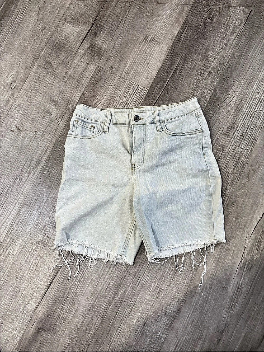 Wild Fable Women's Light Wash Denim Jean Shorts